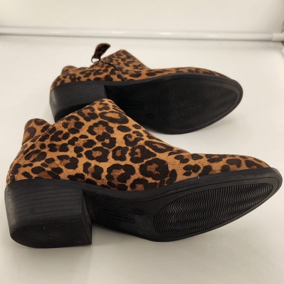 So Animal Print Booties - Picture 5 of 5